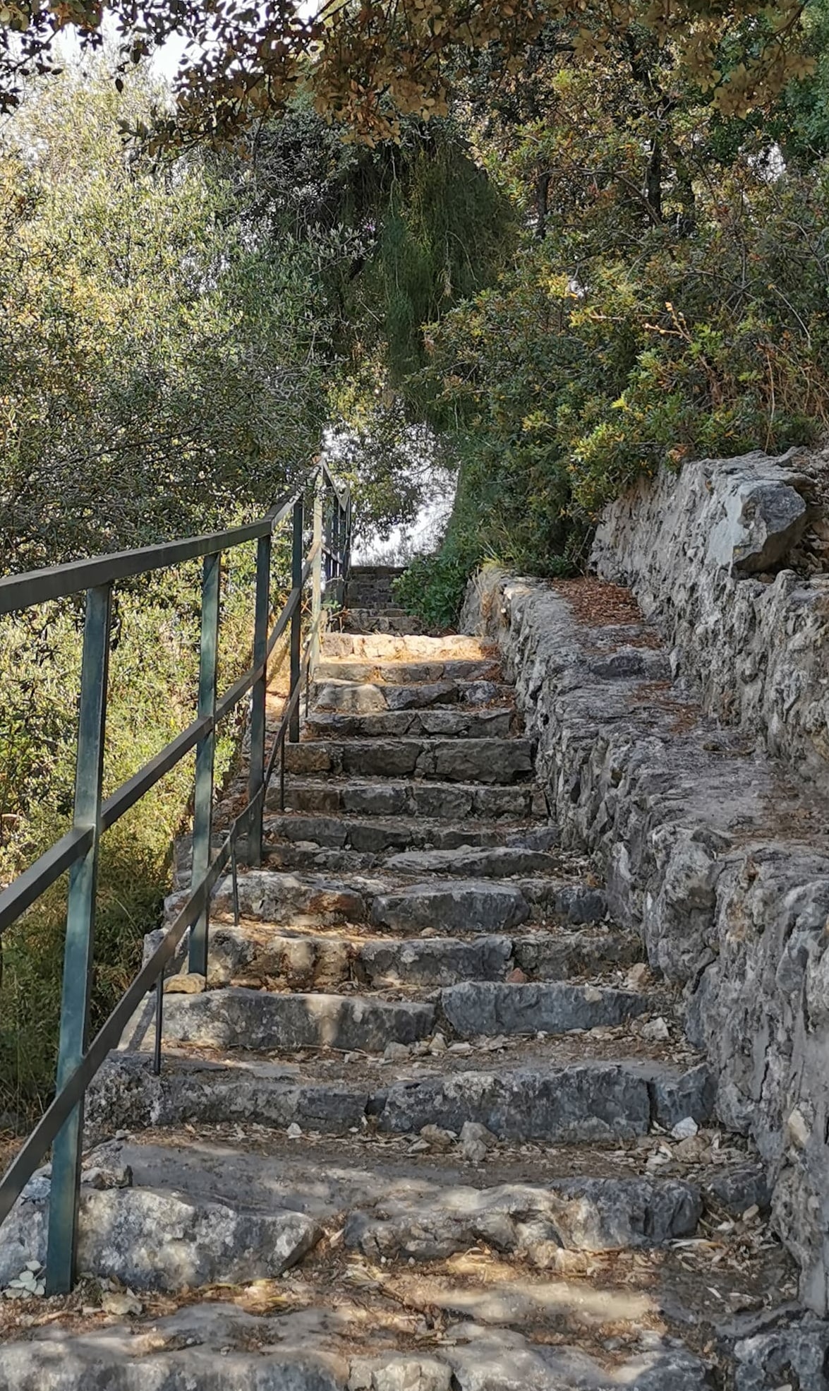 escalier en pierre ollioules ESJ La Cordeille